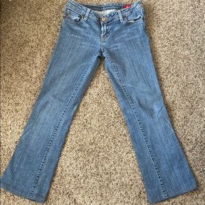 Seven7 light wash boot cut jeans - size 27
